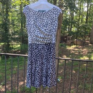 Lauren (Ralph Lauren) Elegant Black and White print sleeveless Dress sz 4P